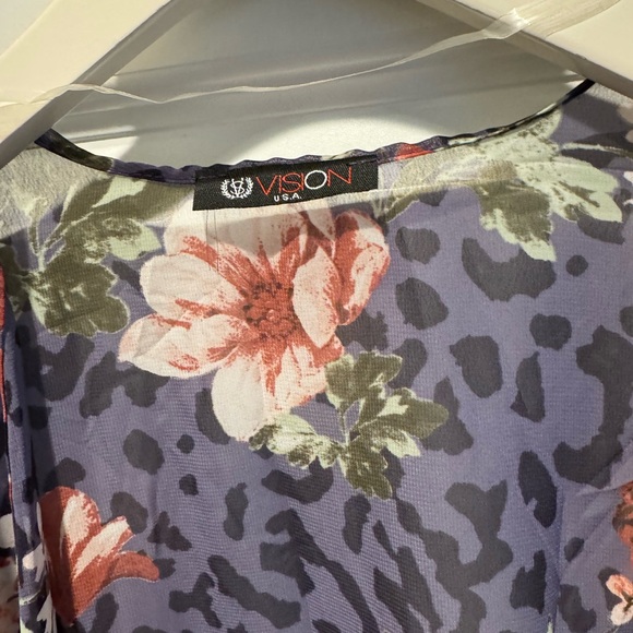 Lightweight Kimono with cute pattern, perfect for summer - Picture 3 of 3